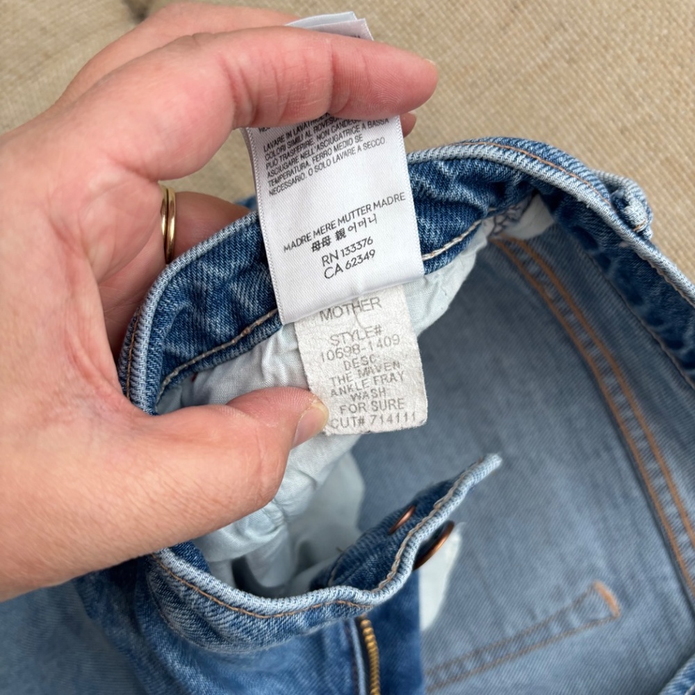 MOTHER Denim Maven Ankle Fray Raw Hem in For Sure Light Wash - Size 33 - Picture 4 of 13